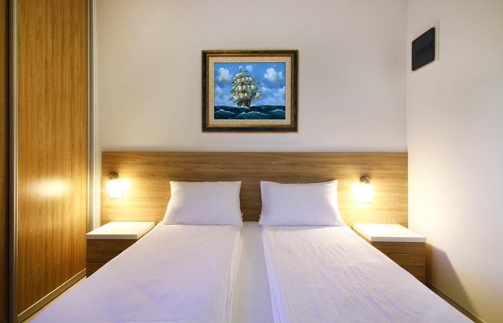 Aruba Apartments Tivat Oda fotoğraf
